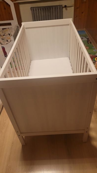 Łóżeczko dziecięce 125x70 + materac | Stan bardzo dobry