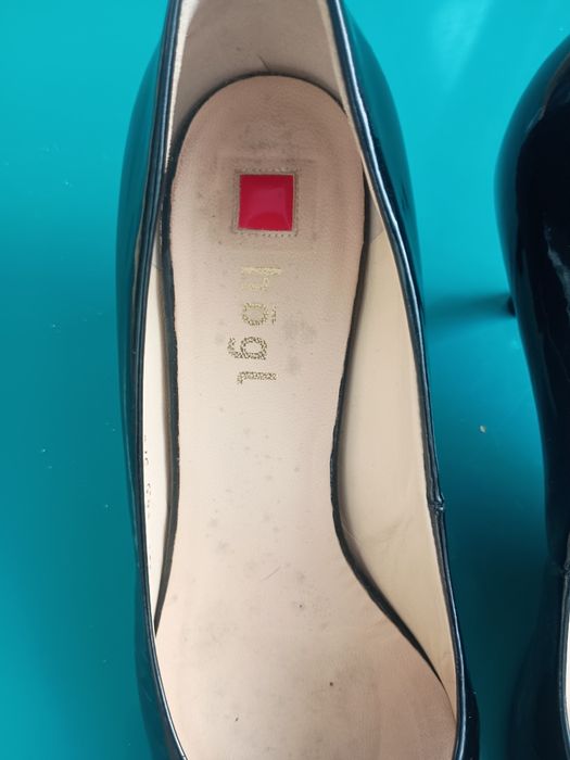 Högl eleganckie czarne lakierowane czółenka – skóra, r. 39
