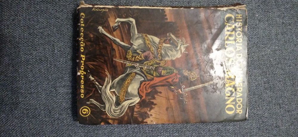 Livros antigos sobre história