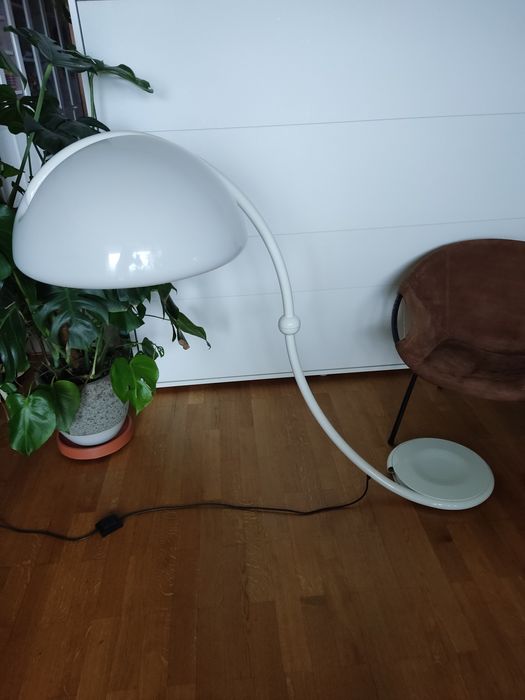 Włoska lampa podłogowa Serpente model2131 proj Elio Martinelli lata 60te vintage
