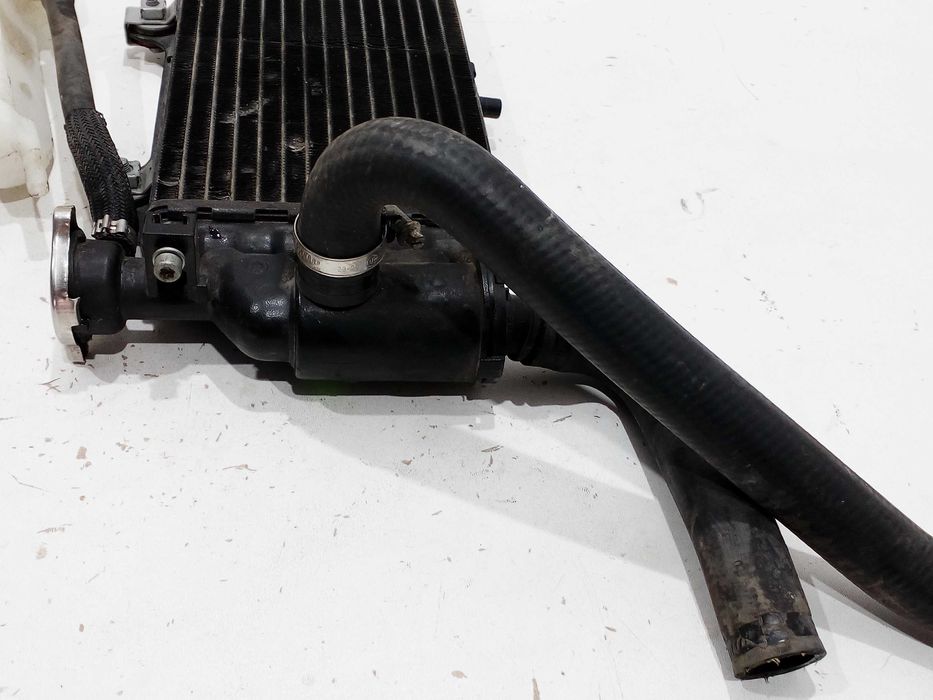 Bmw F 650 GS chłodnica