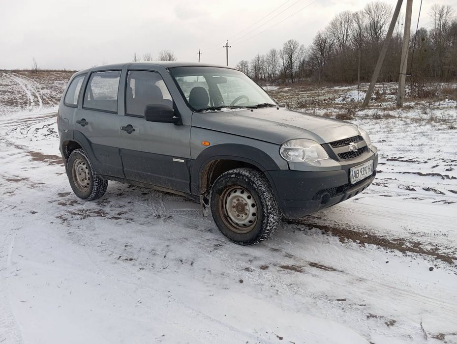 Продам ниву шевролє