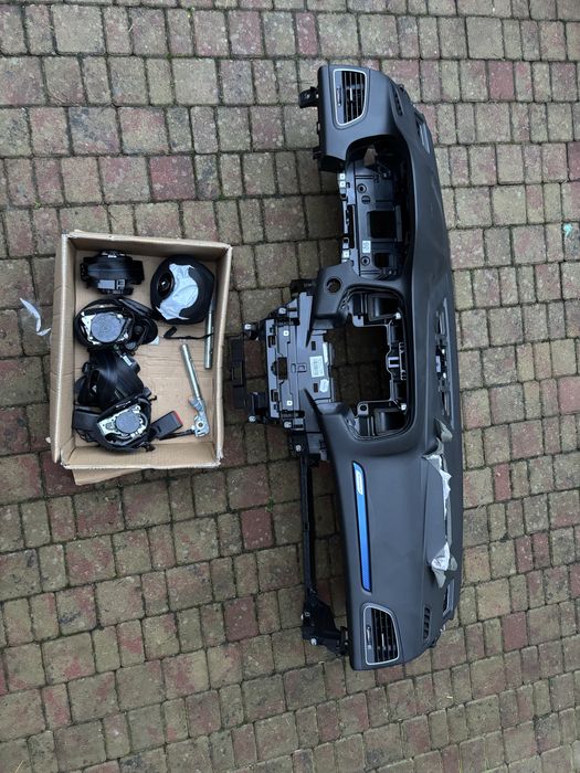 Deska AirBag Megane IV GT pasy, poduszki.