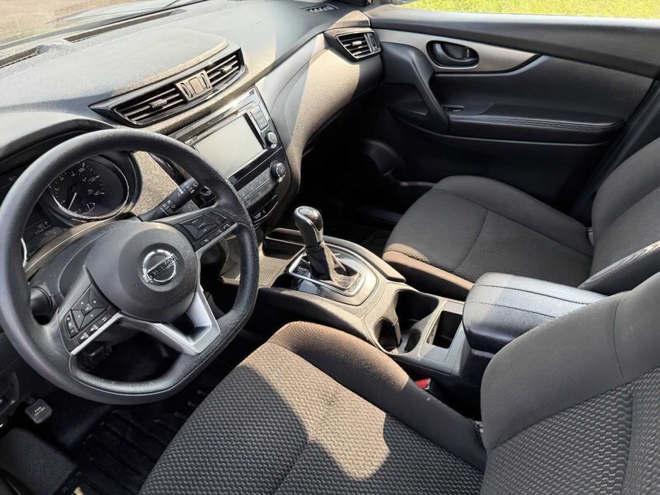 Nissan Rogue Sport S      2022