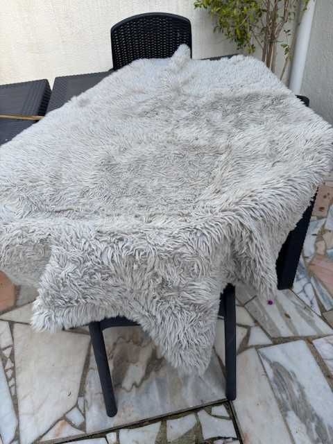 Tapete Cinzento, Fofinho e Confortável