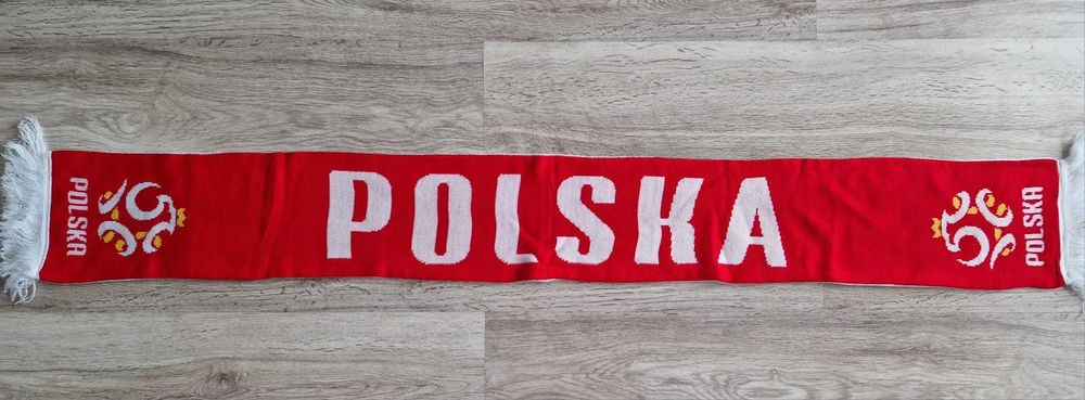 Nowy kolekcjonerski szalik kibica reprezentacji Polski
