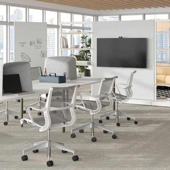 Krzesło biurowe Herman Miller Setu – design premium, dobry stan. 1szt.