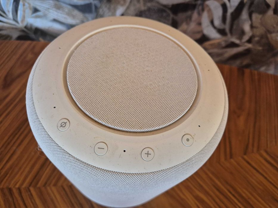 Coluna Inteligente Amazon Echo Studio (Branco Glacier / Alta Fidelidade)