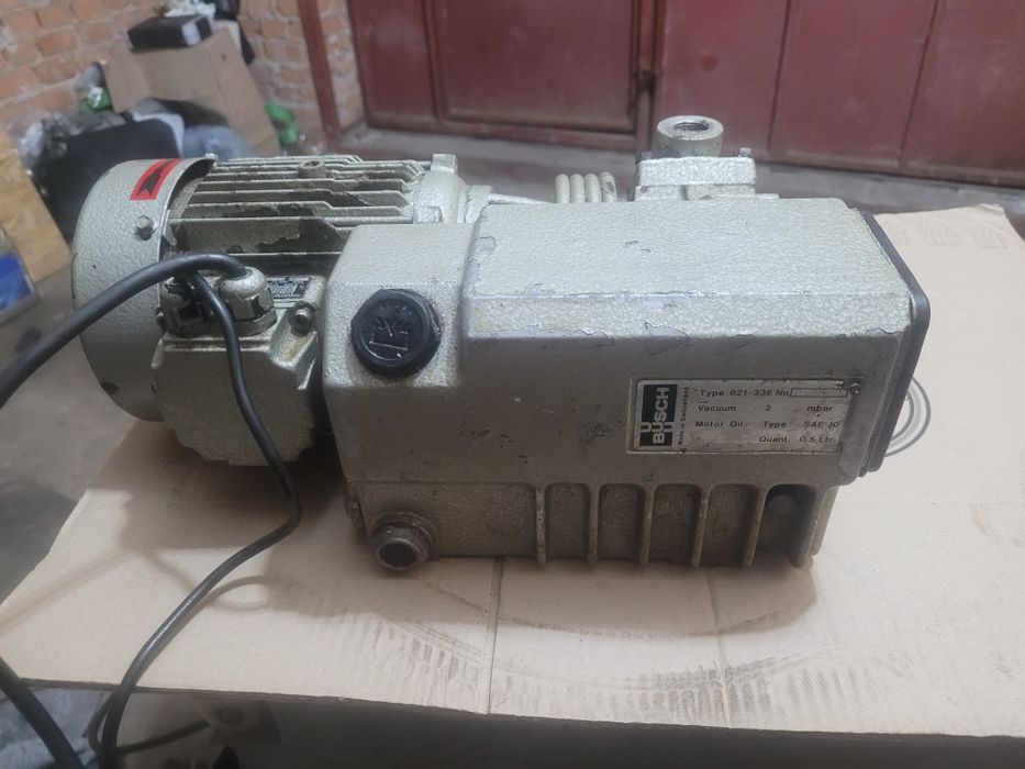 Вакуумний насос Busch 160куб 250куб 100 куб 63куб 21куб