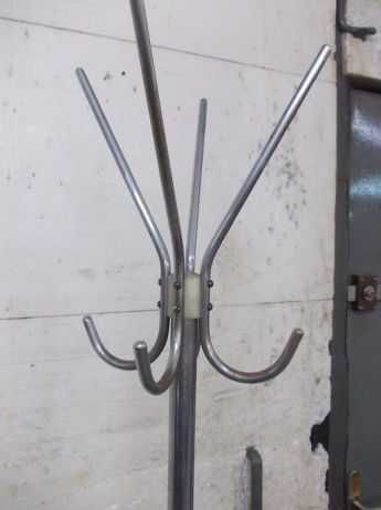 Chromowany wieszak stojący vintage