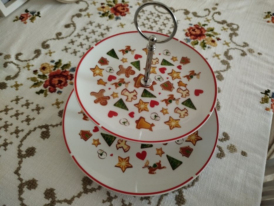 Цукерниця  двоярусна