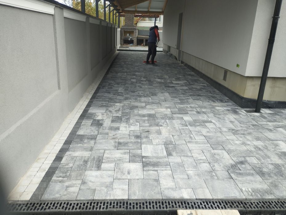 Укладання бруківки