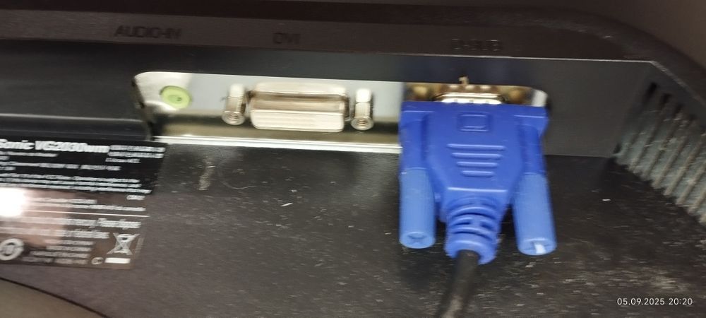 Монітор ViewSonic VG2030WM Black | 20 дюймів | DVI + VGA | Без дефекті