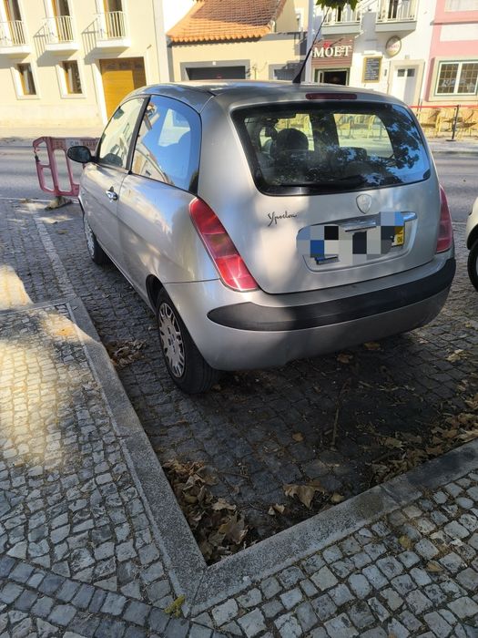 Lancia Ypsilon 1.2 60cv ar condicionado