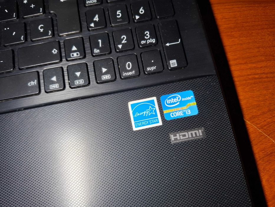 Portátil ASUS | Intel Core i3 | 4GB RAM | 120GB | Win 11 Pro