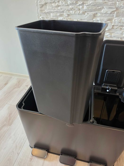 Kosz Do Segregacji Śmieci 3x15L (45L) - Stal, Czarny Mat, Soft-Close, Anti-Fingerprint