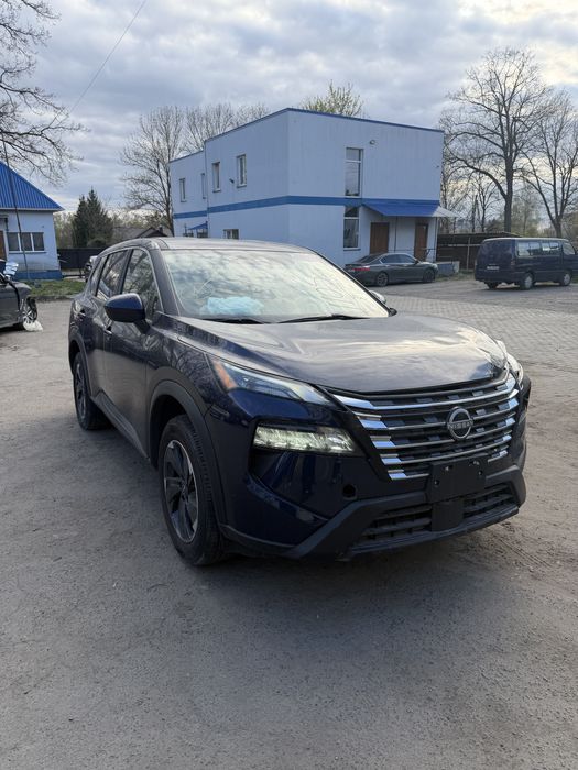 Nissan Rogue SV 24p