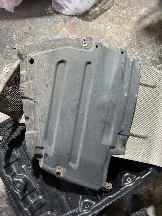Fundo Mala BMW E90 E91 E92 2006 a 2013