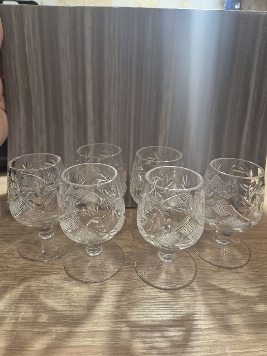 Продаю хрустальные рюмочки