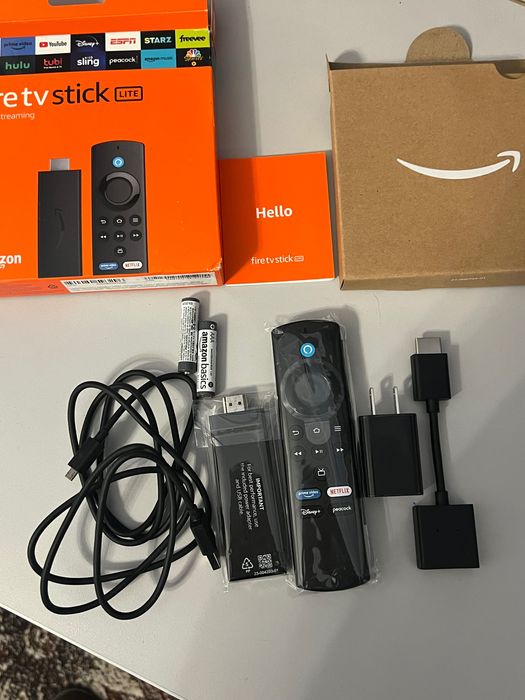 HD-медіаплеєр Amazon Fire TV Stick LITE with Alexa Remote