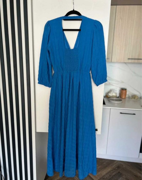 Reserved piekna dluga niebieska maxi sukienka M