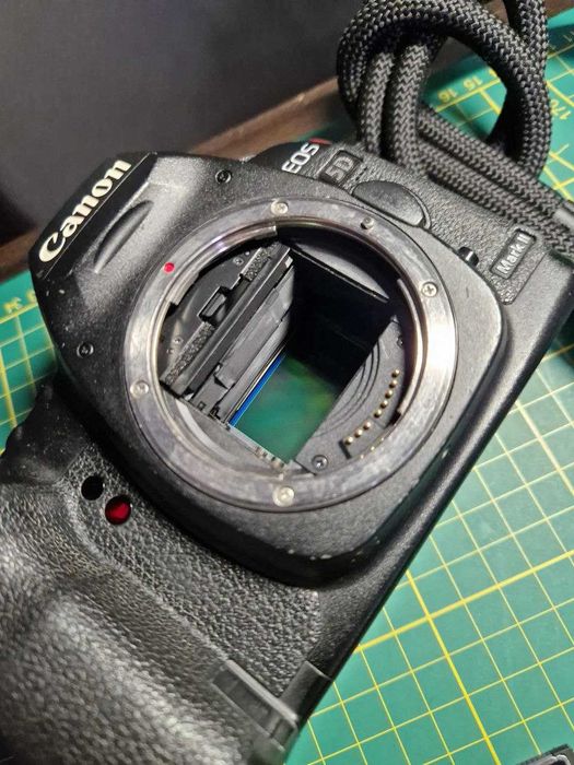 Canon EOS 5D Mark II – pełna klatka + akcesoria