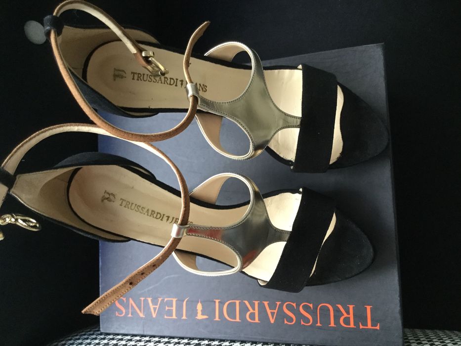 Szpilki TRUSSARDI Jeans 38 NOWE
