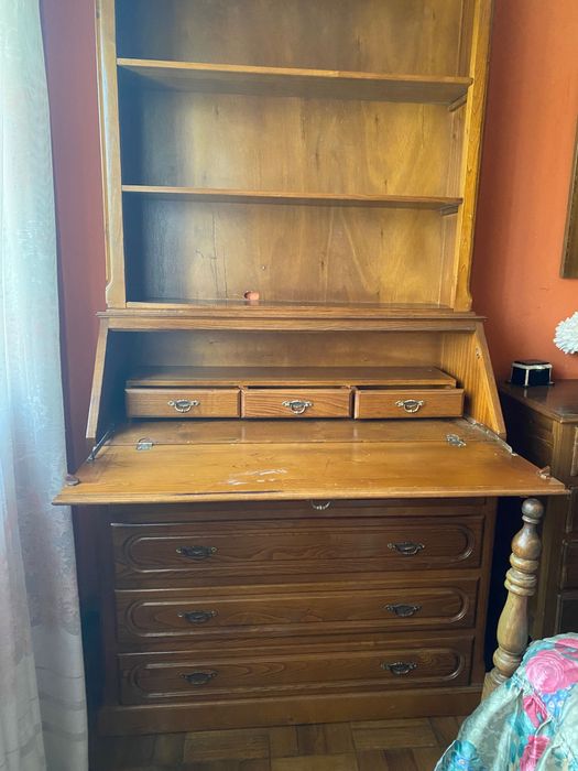 Secretária/Cómoda em madeira