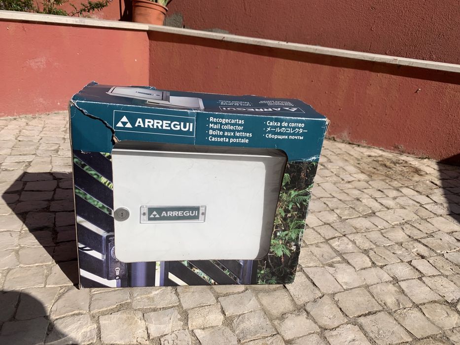 Caixa de correio ARREGUI para apartamento/casas