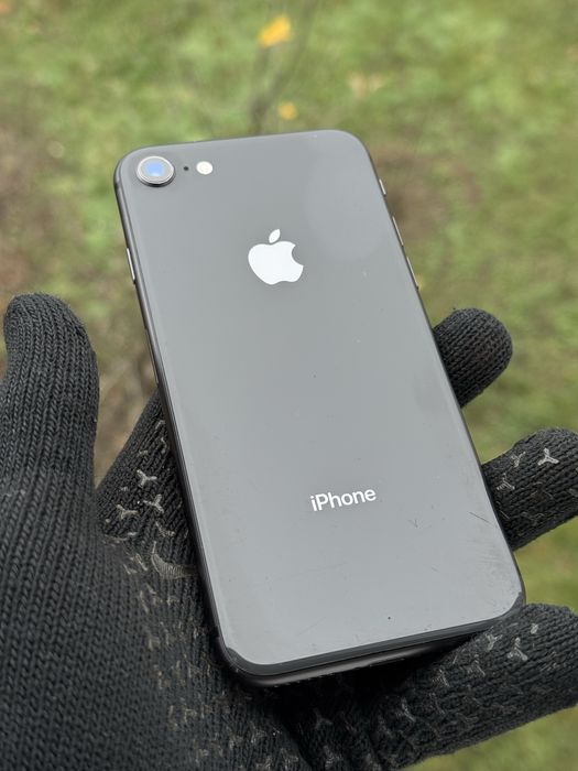 Apple iPhone 8 64gb Black: 1 499 грн. - Смартфони / мобільні