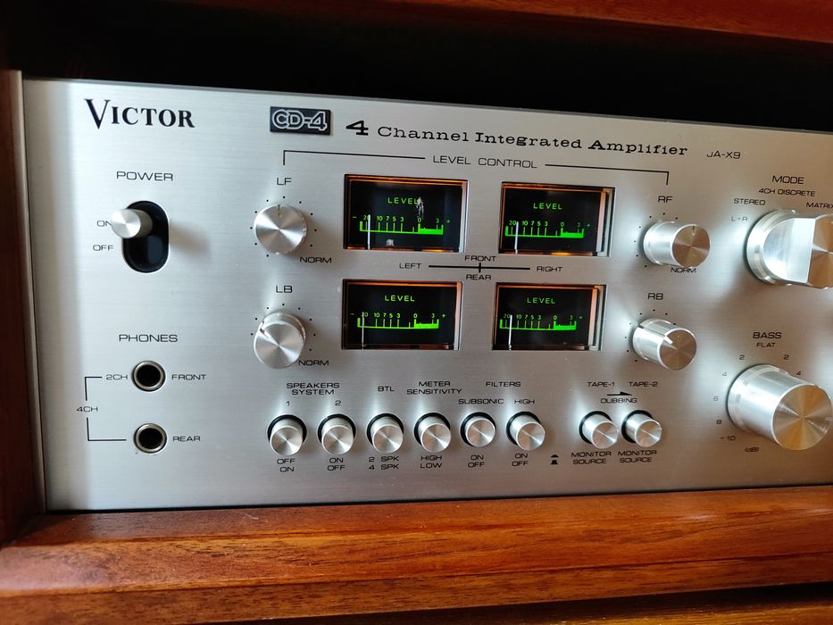 Wzmacniacz quadro / stereo JVC VICTOR