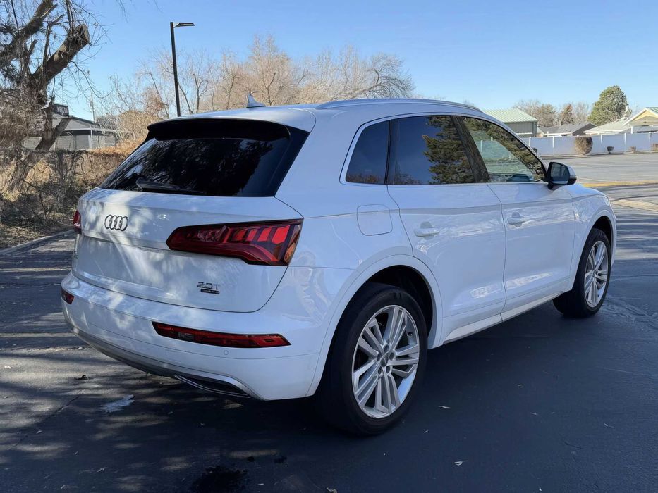 Audi Q5      2018