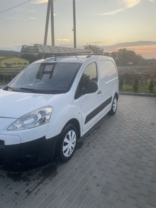 PEUGEOT partner 2012