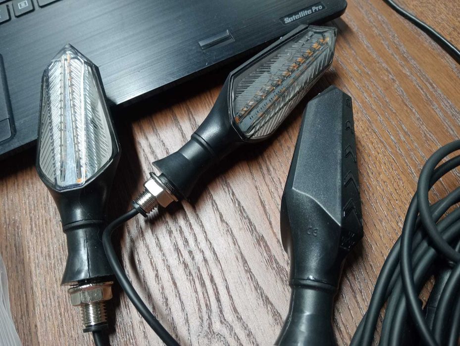 Kit Completo 4 Piscas LED Dinâmicos + Cablagem