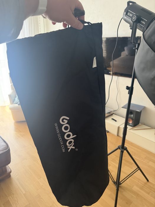 Godox SL150III + godox octo 80 cm + стійка