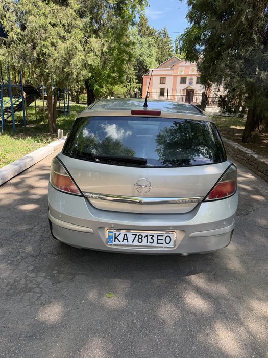 Продам ОПЕЛЬ АСТРА 1.6 газ