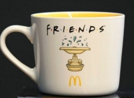 Чашки Macdonald's Friends:CENTRAL PERK,Фонтан,С Диваном,ФИГУРКИ Friend