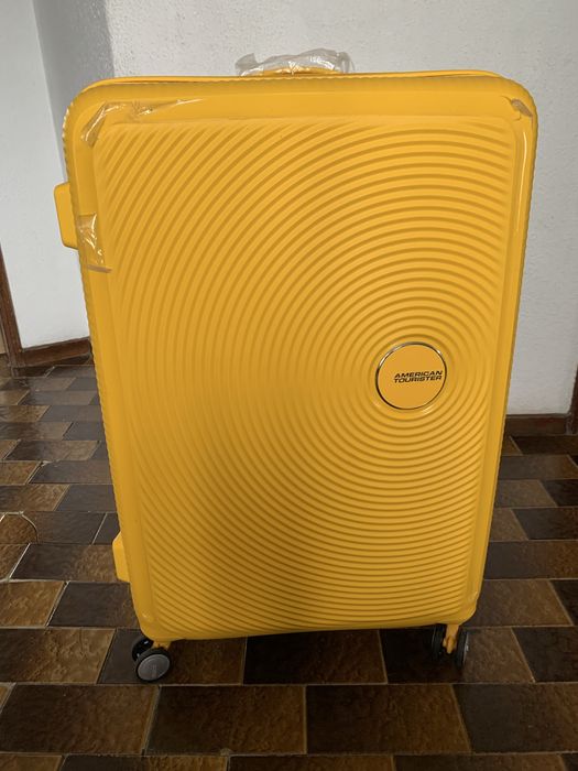 Mala American Tourister Soundbox 67cm Amarela – Nova – 23kg