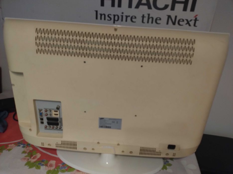 Telewizor Samsung biały 32cale