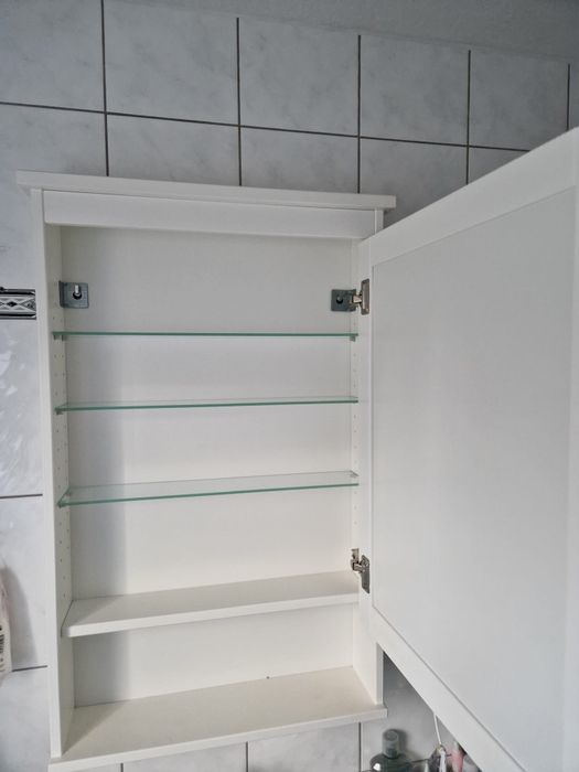 Szafka z lustrem Hemnes Ikea