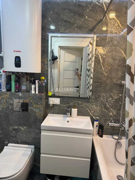 Продам 2к квартиру з гарним ремонтом на каскаді біля ТЦ Велес, Можна Держ Програми!