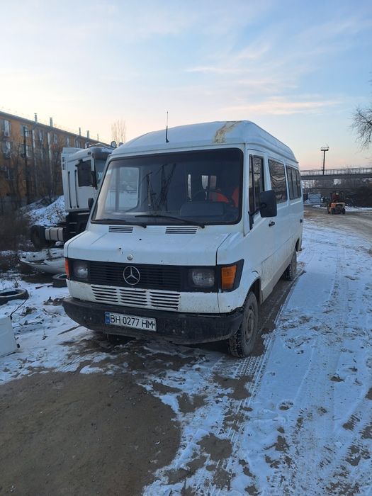 Продам мерседес т1 208D