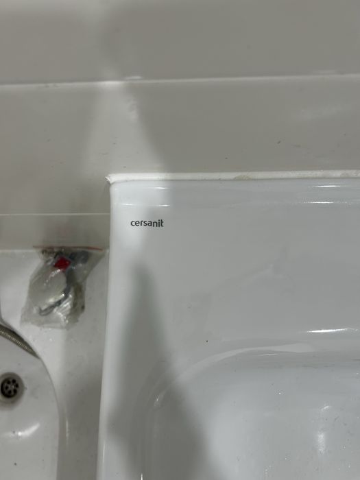 Умивальник з тумбой