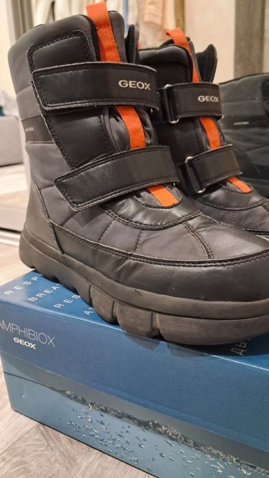 Взуття НЕ промокає, єврозима 39р.