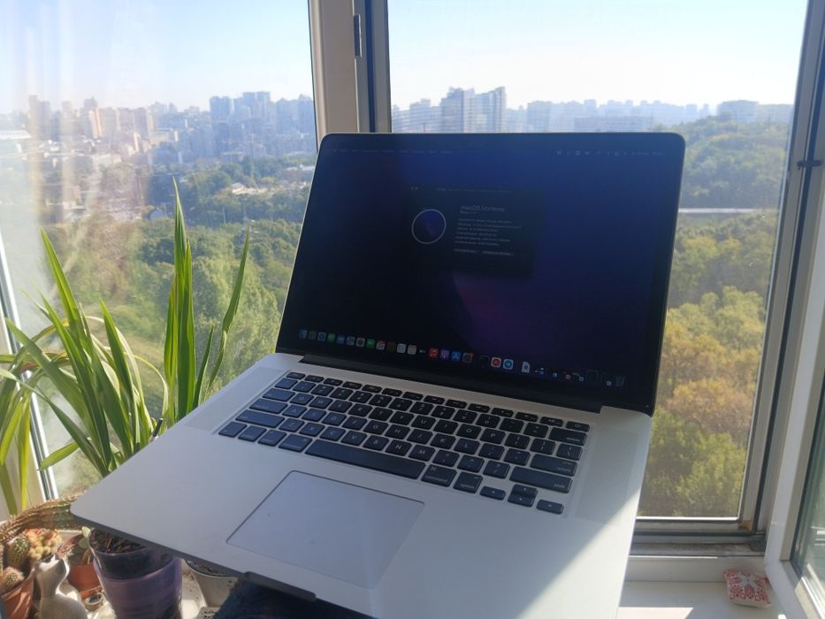MacBook Pro 15" Retina (Mid 2015) 1TB SSD / Идеальное состояние / Чехол / Зарядное устройство