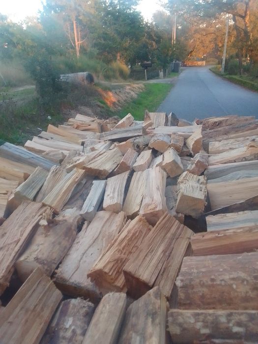 Vende se lenha de boa qualidade