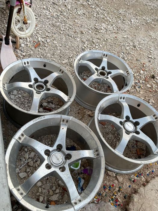 Jantes  Aro  17( 5 furos )