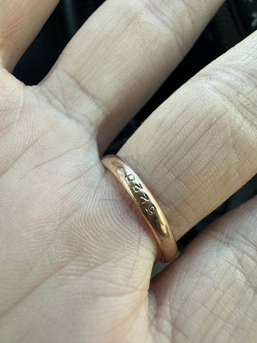 Золотое кольцо с бриллиантами