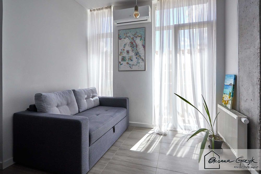 Продаж квартири 45 кв.м. (2 кімнати) ЖК Комфорт Таун, Регенераторна 4, корпус 3, 8-й під'їзд