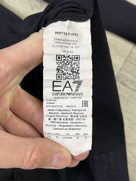 Emporio Armani кофта лонгслив M размер черная
